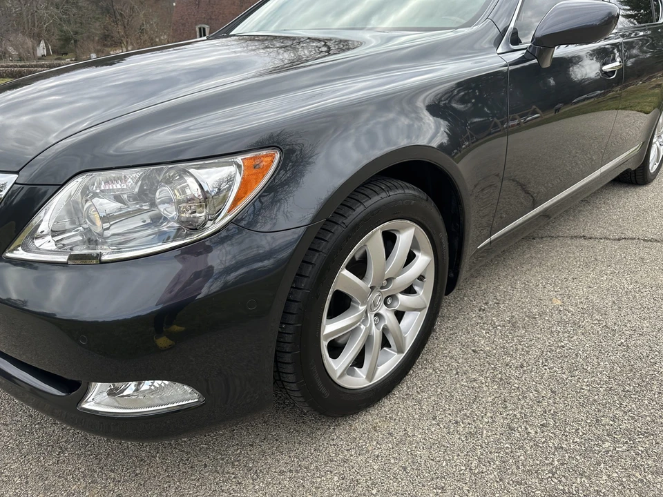 2007 Lexus LS 4th Gen - Image 26 of 31