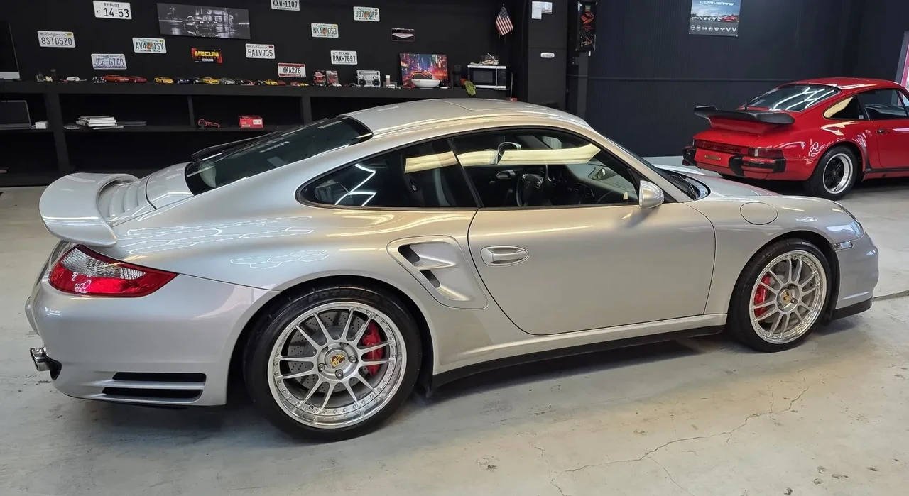 2007 Porsche 997 Turbo - Image 24 of 31