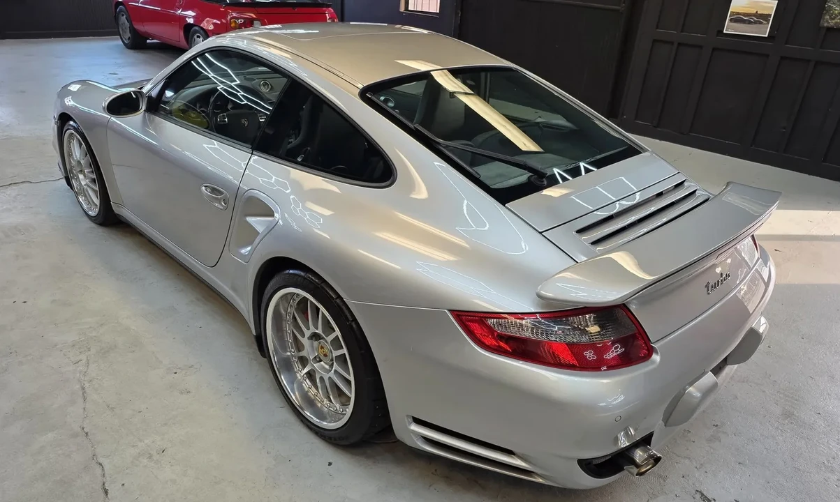 2007 Porsche 997 Turbo - Image 14 of 31