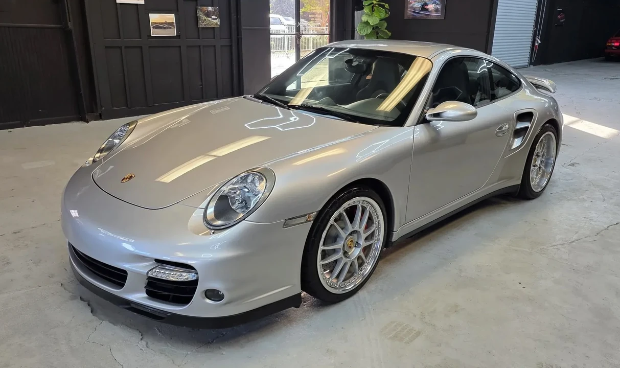 2007 Porsche 997 Turbo - Image 2 of 31