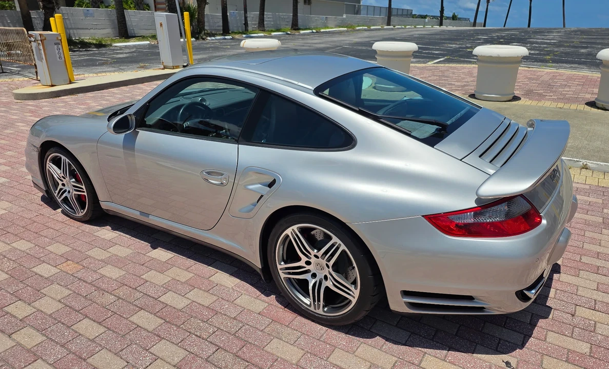 2007 Porsche 997 Turbo - Image 6 of 31