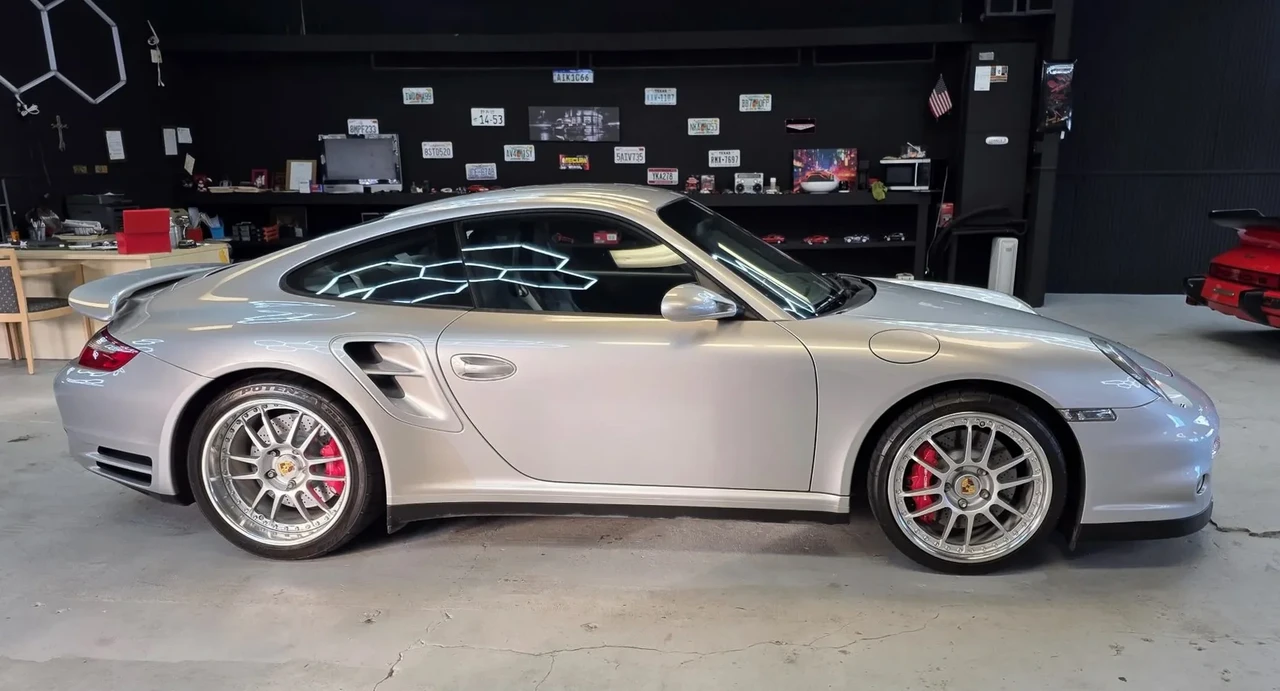 2007 Porsche 997 Turbo - Image 25 of 31