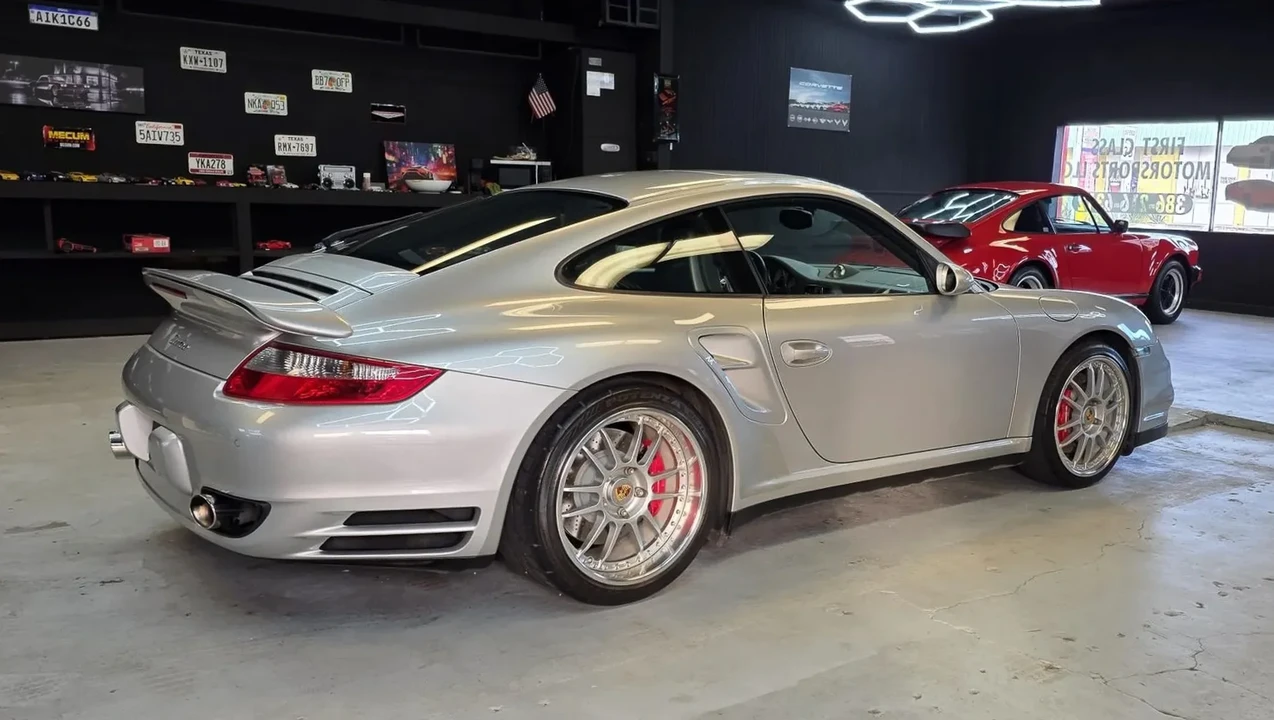 2007 Porsche 997 Turbo - Image 23 of 31