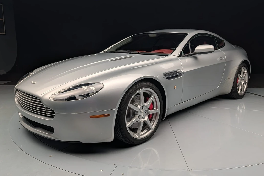 2008 Aston Martin V8 Vantage (2006-2017) - Image 1 of 31