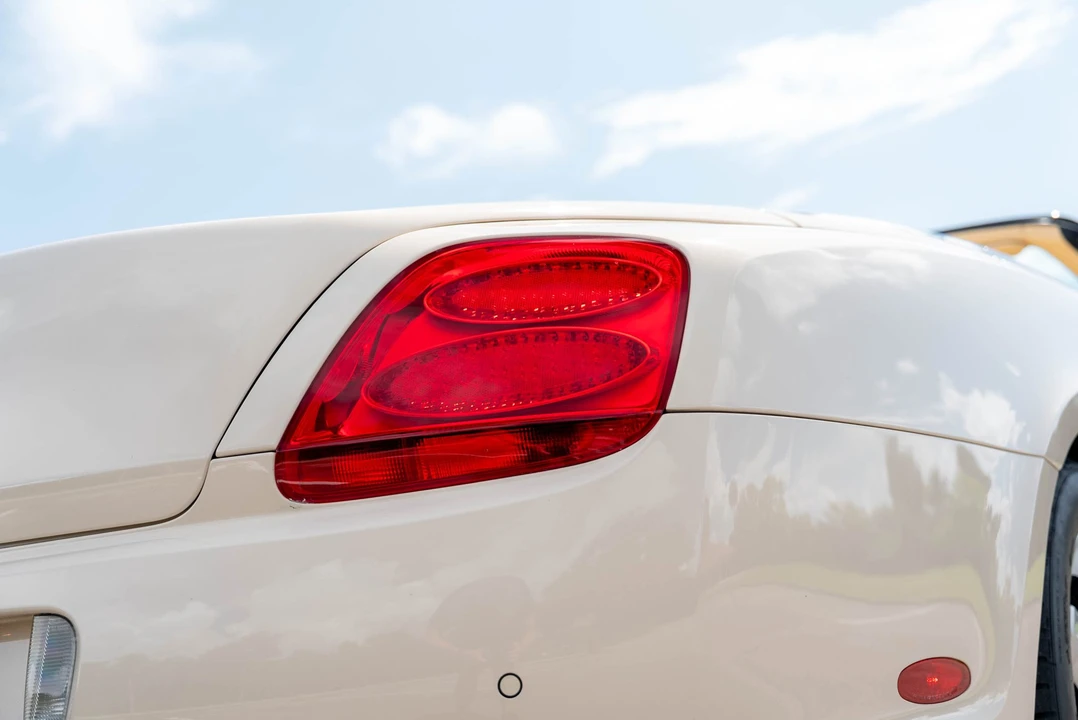 2008 Bentley Continental GTC - Image 25 of 31