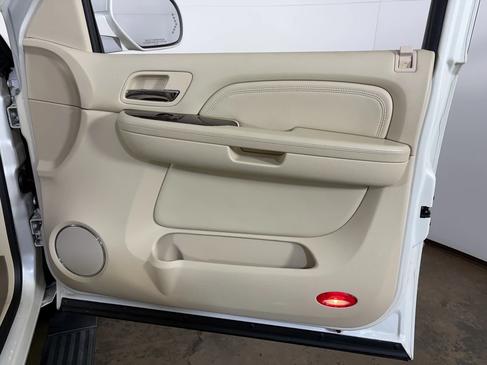 2008 Cadillac Escalade & EXT 3rd Gen - Image 23 of 31