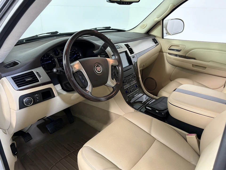 2008 Cadillac Escalade & EXT 3rd Gen - Image 17 of 31