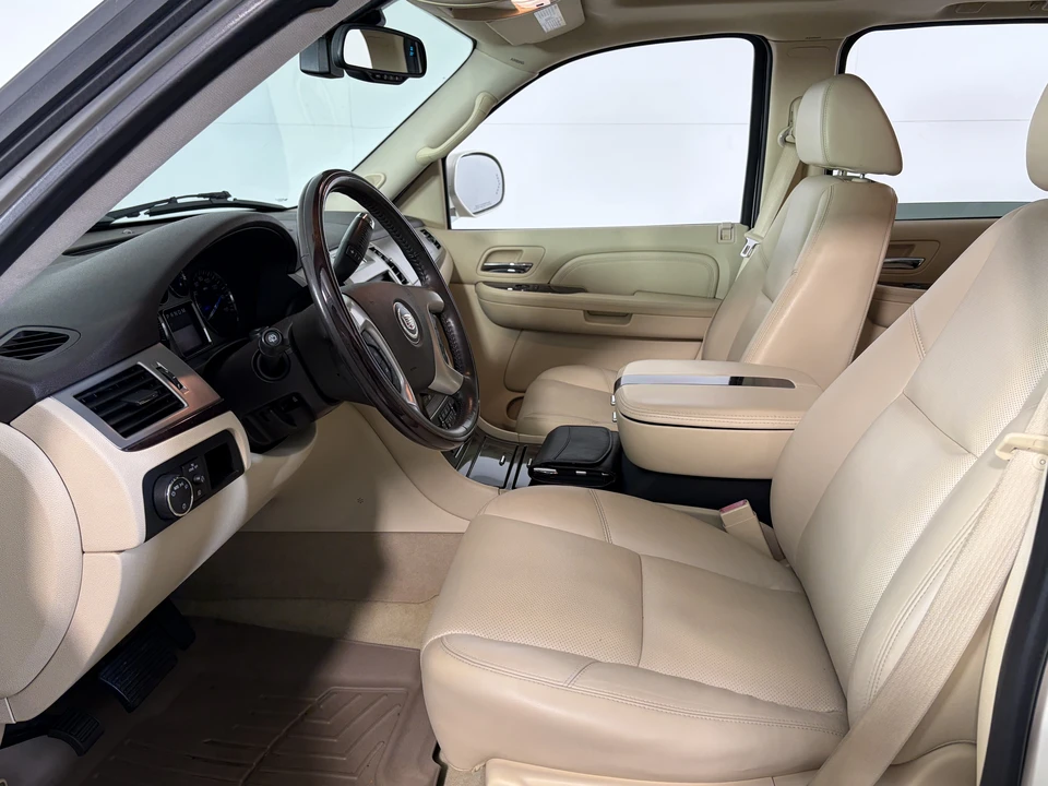 2008 Cadillac Escalade & EXT 3rd Gen - Image 16 of 31