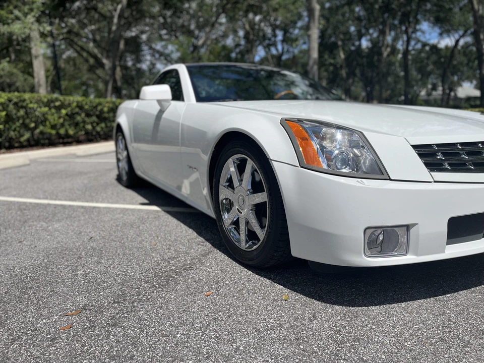 2008 Cadillac XLR - Image 17 of 31