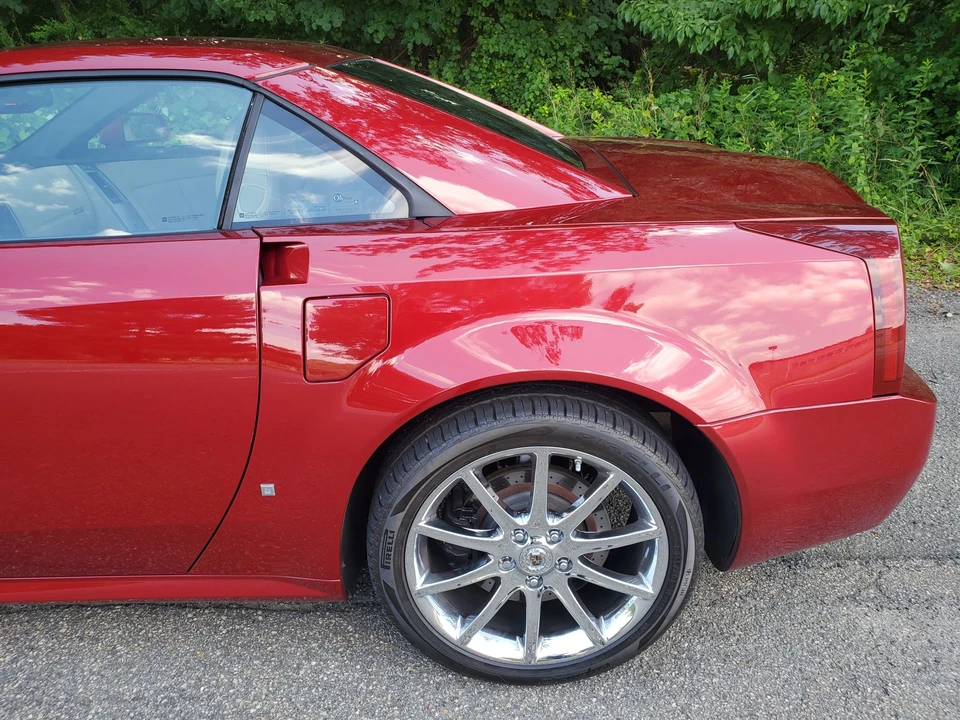 2008 Cadillac XLR-V - Image 20 of 31
