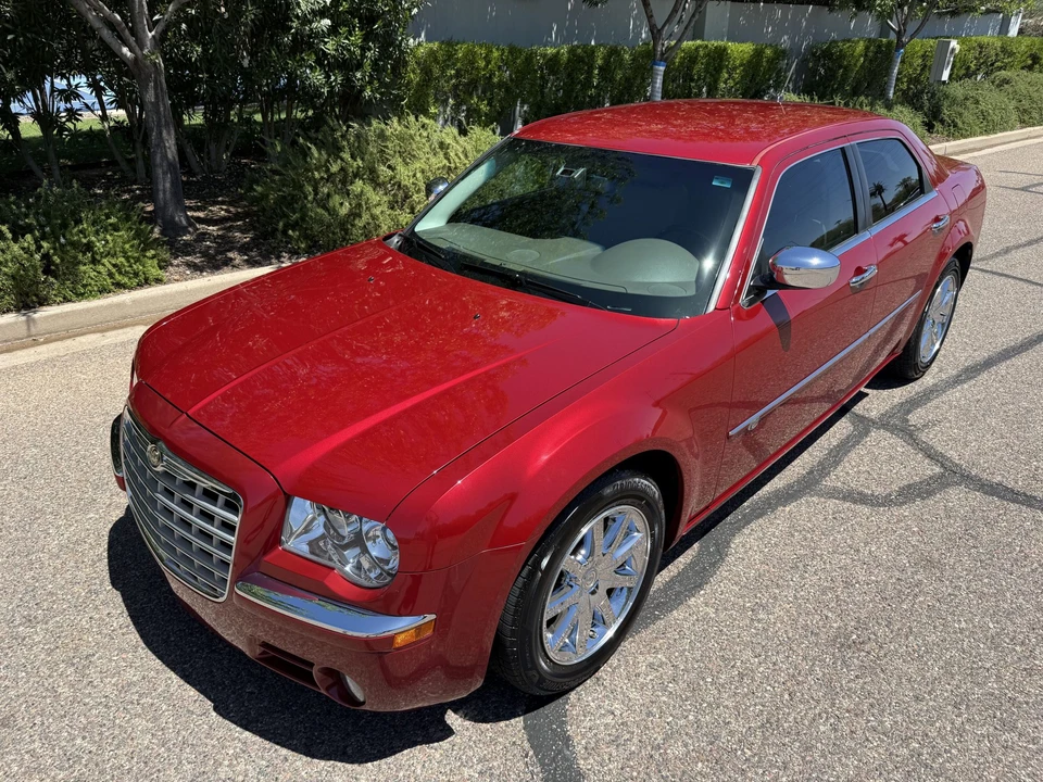 2008 Chrysler 300 (2005-2023) - Image 2 of 31