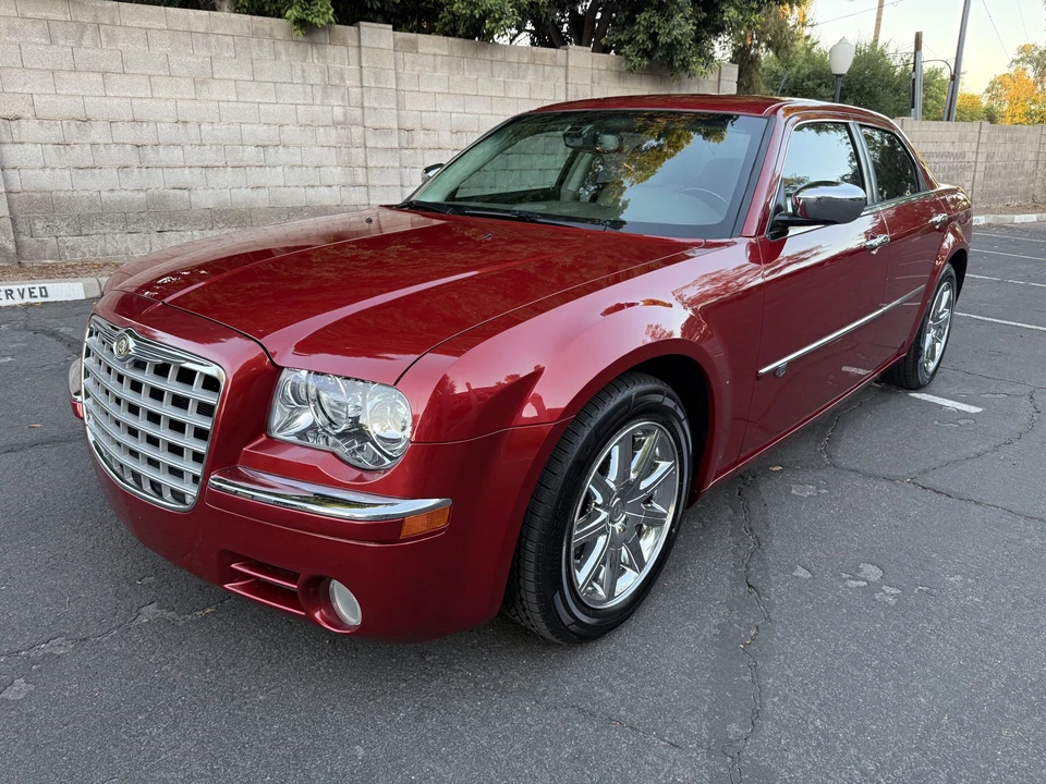 2008 Chrysler 300 (2005-2023) - Image 3 of 31