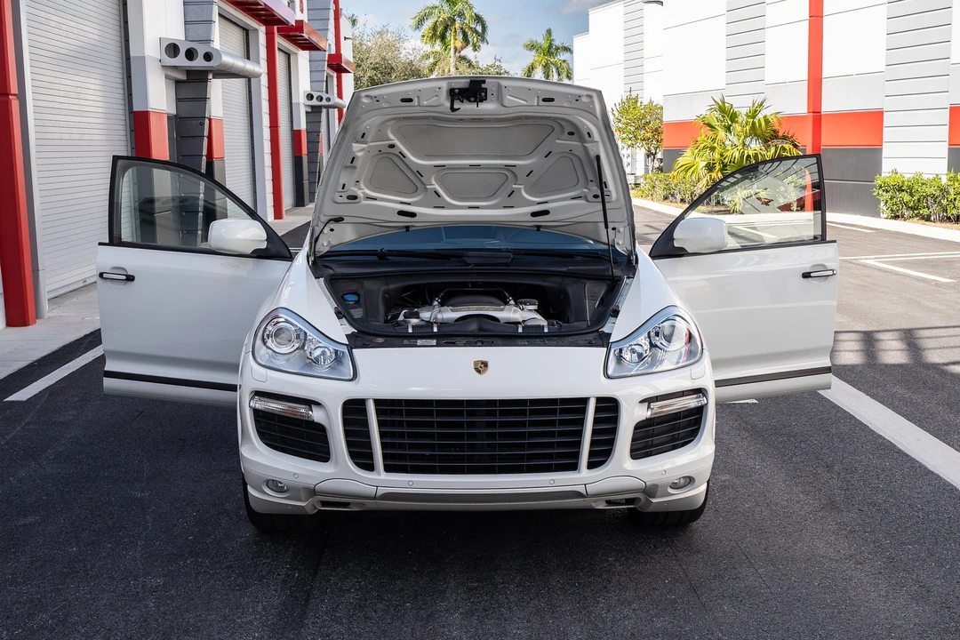 2008 Porsche 955/957 Cayenne GTS - Image 25 of 31