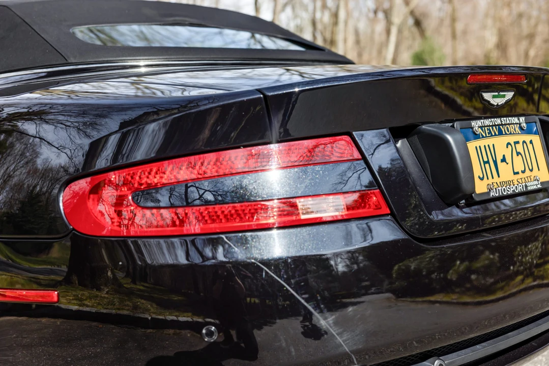 2009 Aston Martin DB9 - Image 28 of 31