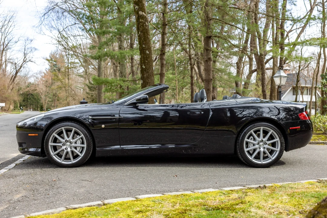 2009 Aston Martin DB9 - Image 11 of 31