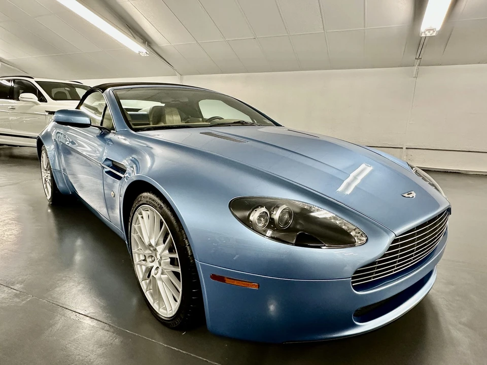 2009 Aston Martin V8 Vantage (2006-2017) - Image 7 of 31