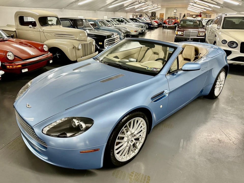 2009 Aston Martin V8 Vantage (2006-2017) - Image 2 of 31