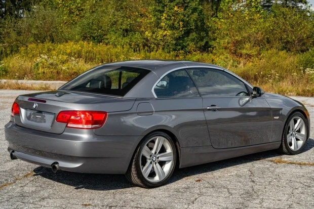 2009 BMW E93 335i Convertible - Image 2 of 7