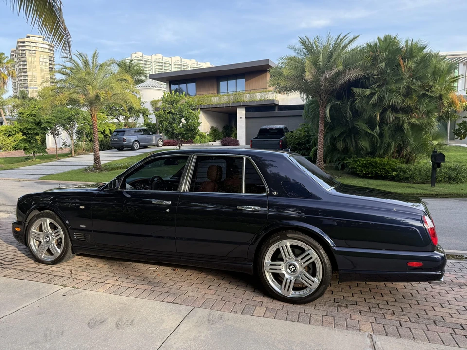 2009 Bentley Arnage Final Series - Image 17 of 31