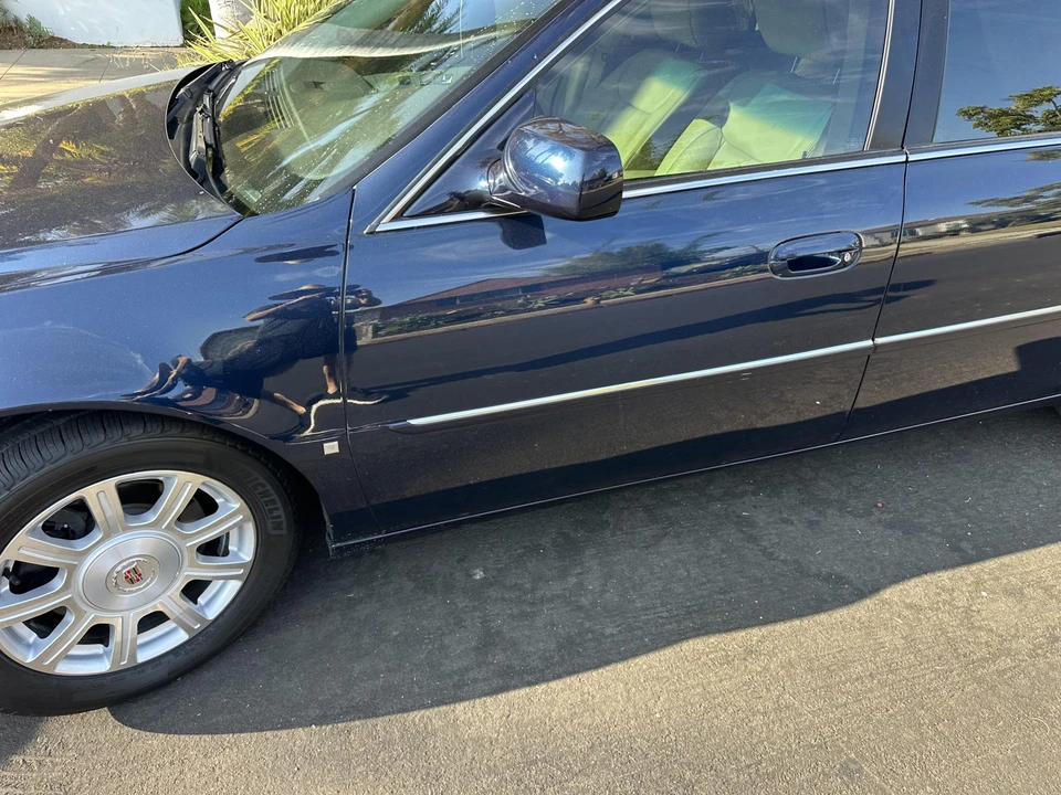 2009 Cadillac DTS - Image 24 of 31
