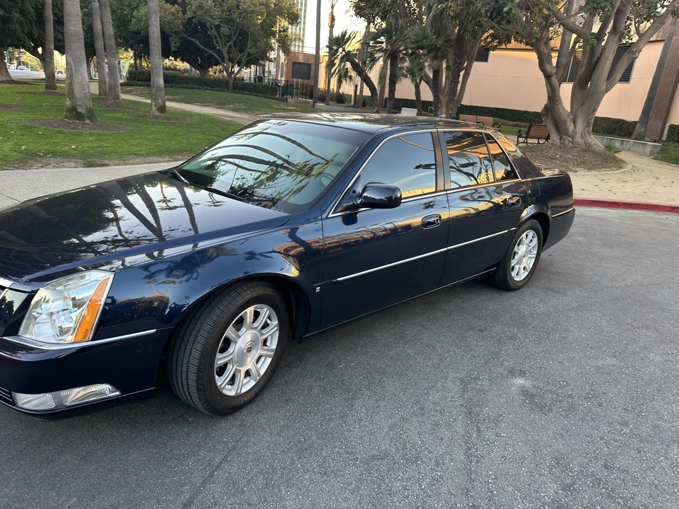 2009 Cadillac DTS - Image 20 of 31