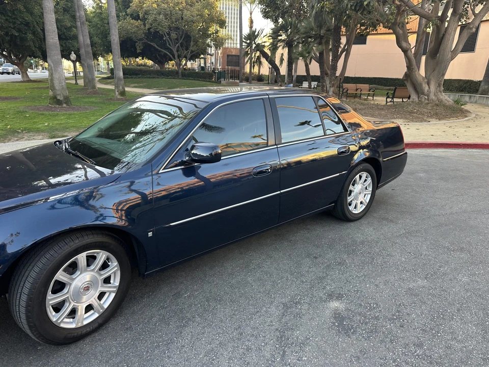 2009 Cadillac DTS - Image 21 of 31