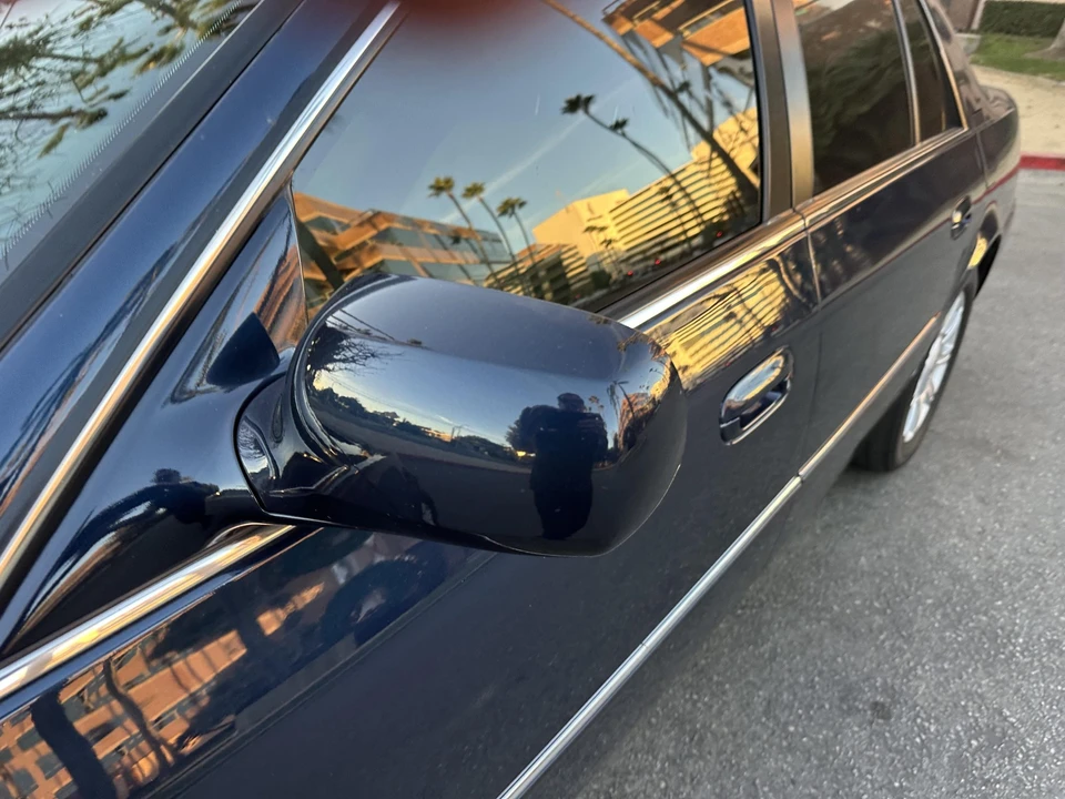 2009 Cadillac DTS - Image 27 of 31