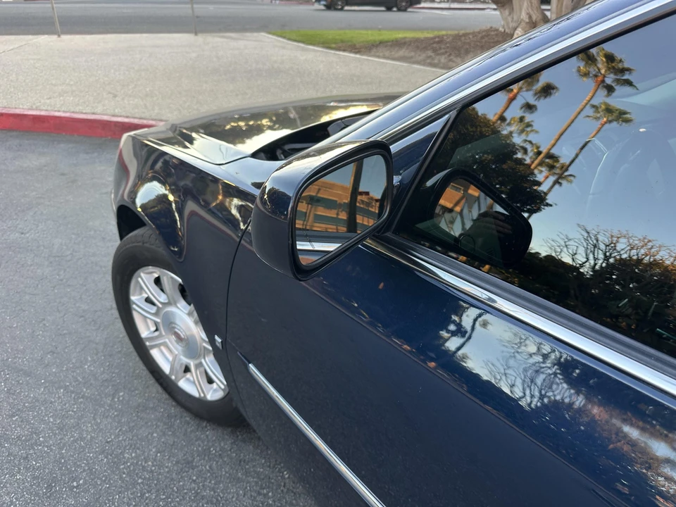2009 Cadillac DTS - Image 30 of 31