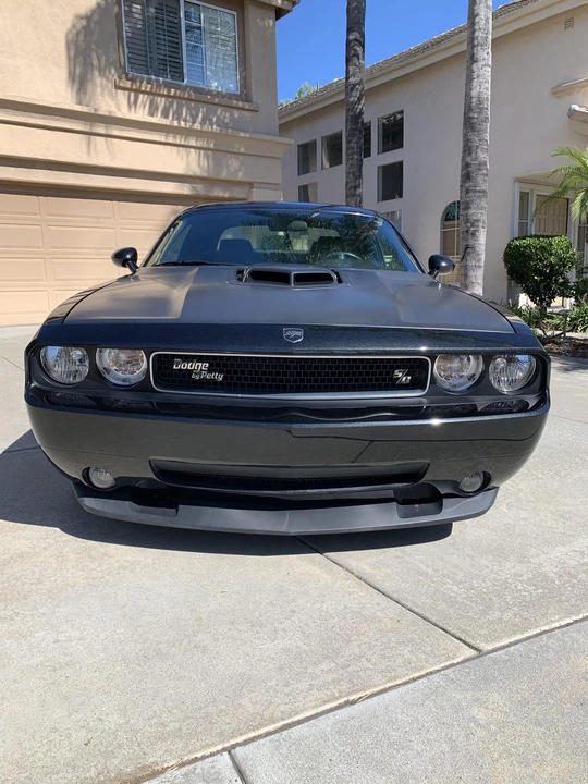 2009 Dodge Challenger 3rd Gen - Image 15 of 31