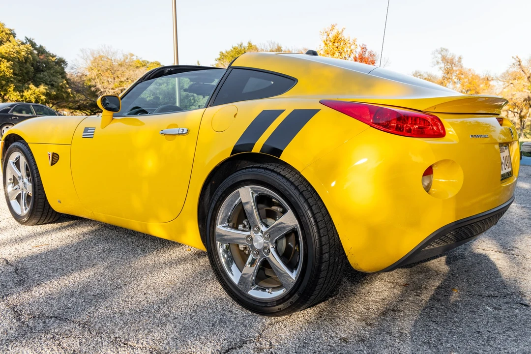2009 Pontiac Solstice - Image 8 of 31