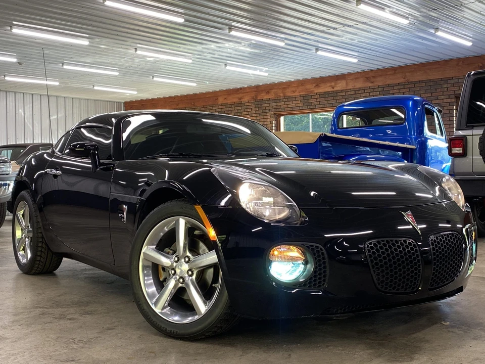 2009 Pontiac Solstice GXP - Image 3 of 31