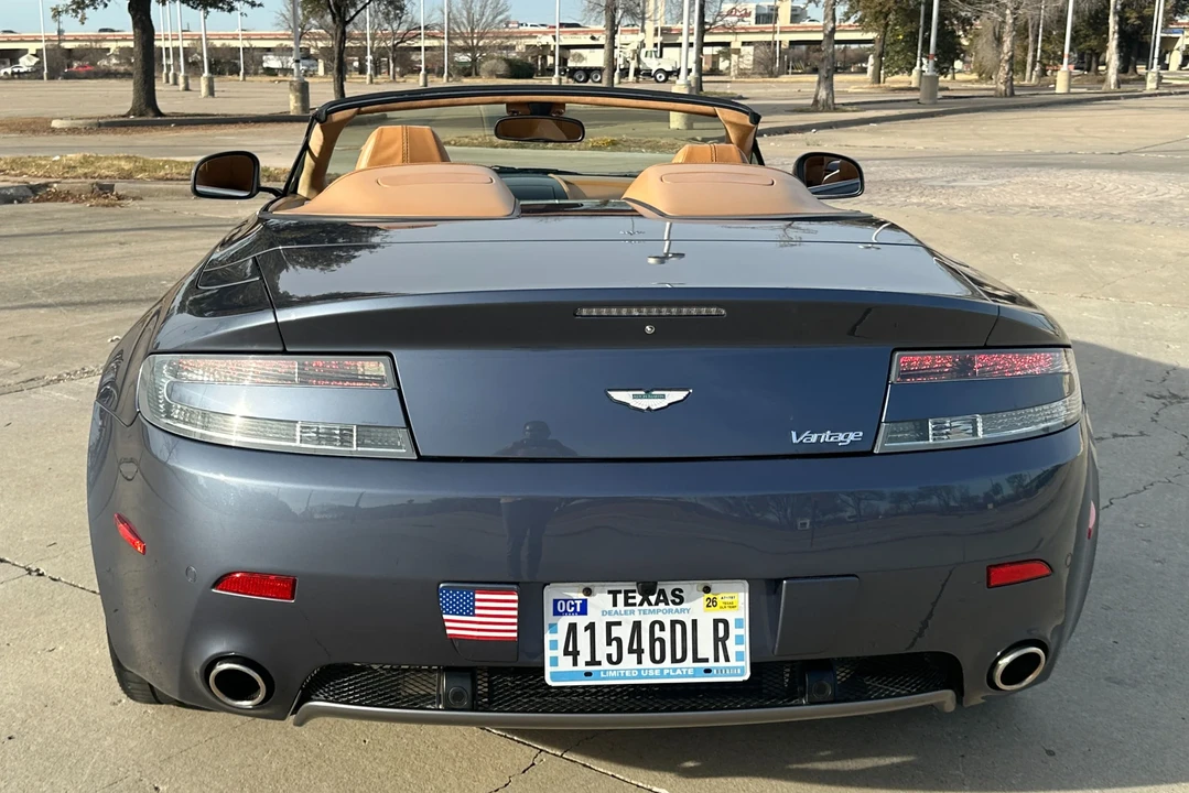 2010 Aston Martin V8 Vantage (2006-2017) - Image 4 of 6