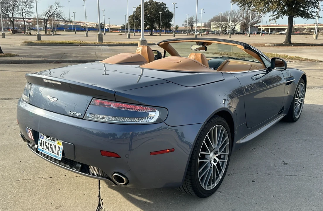 2010 Aston Martin V8 Vantage (2006-2017) - Image 5 of 6