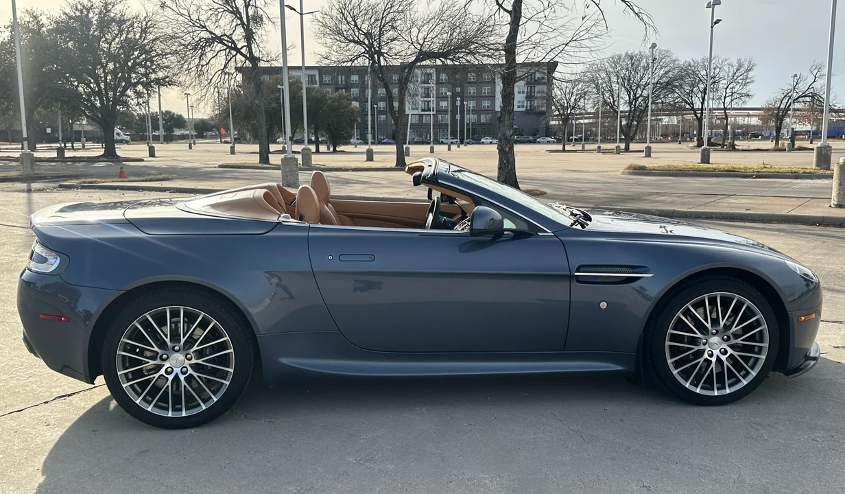 2010 Aston Martin V8 Vantage (2006-2017) - Image 6 of 6