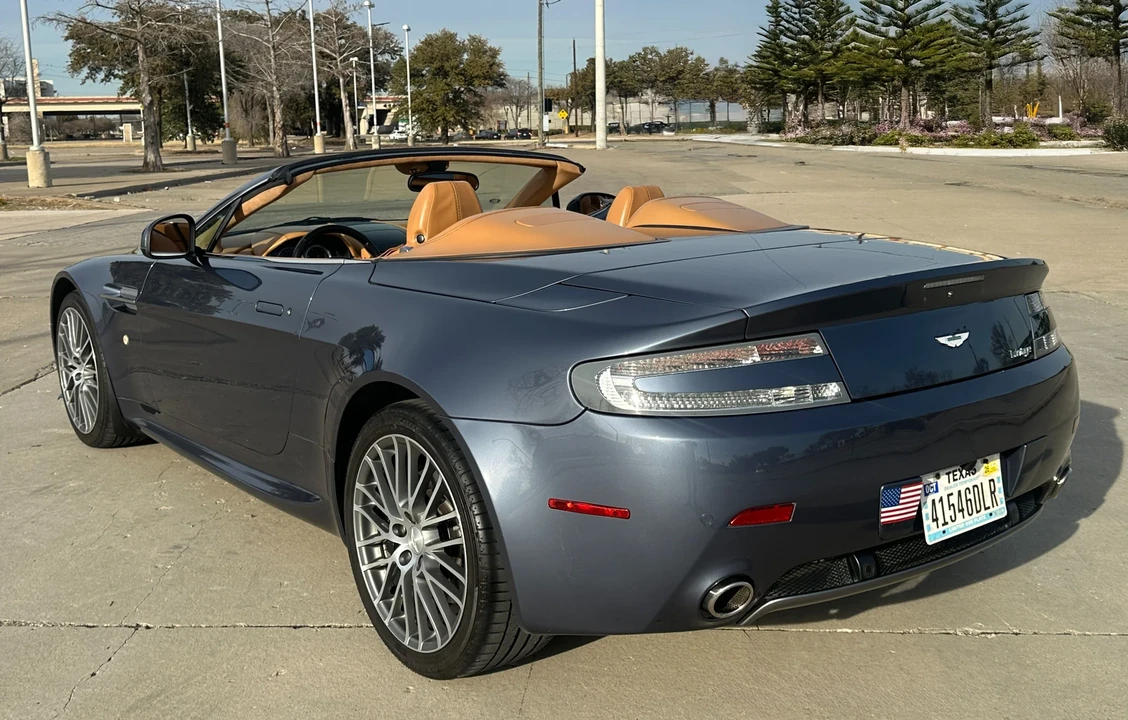 2010 Aston Martin V8 Vantage (2006-2017) - Image 3 of 6