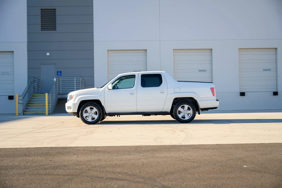2010 Honda Ridgeline 1st Gen - Image 15 of 31