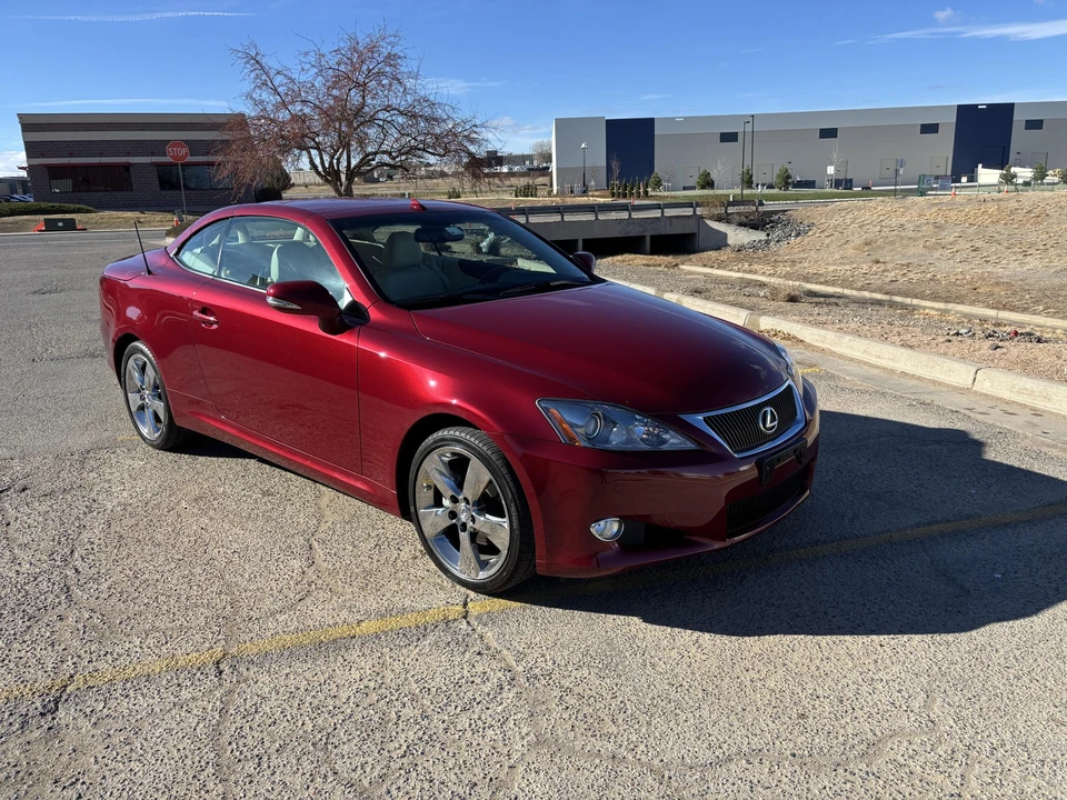 2010 Lexus IS 2nd Gen - Image 3 of 31