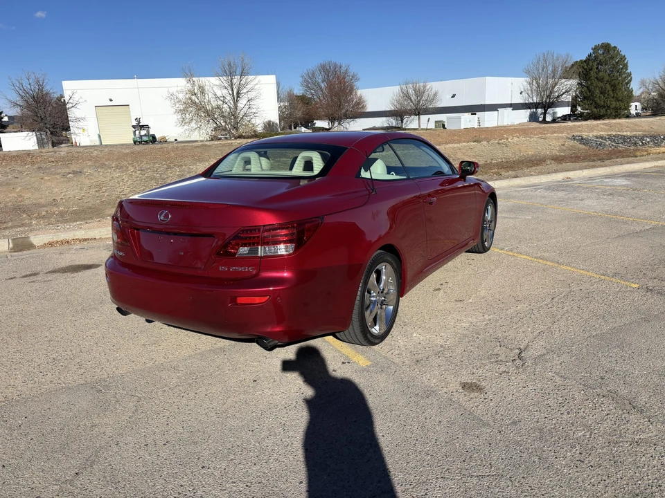 2010 Lexus IS 2nd Gen - Image 9 of 31