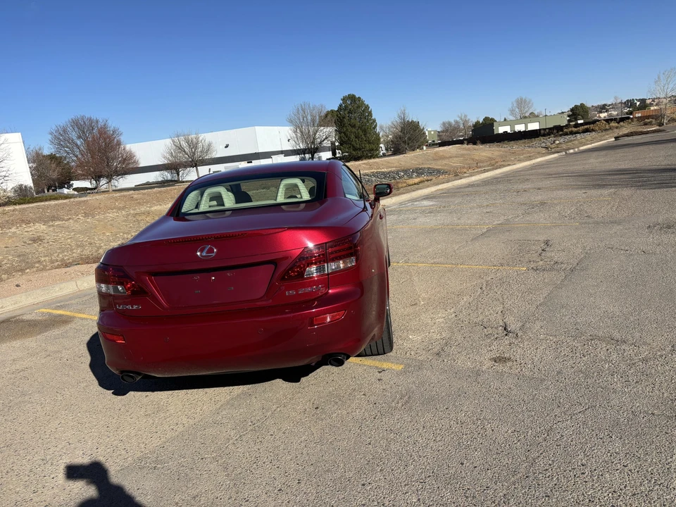 2010 Lexus IS 2nd Gen - Image 10 of 31
