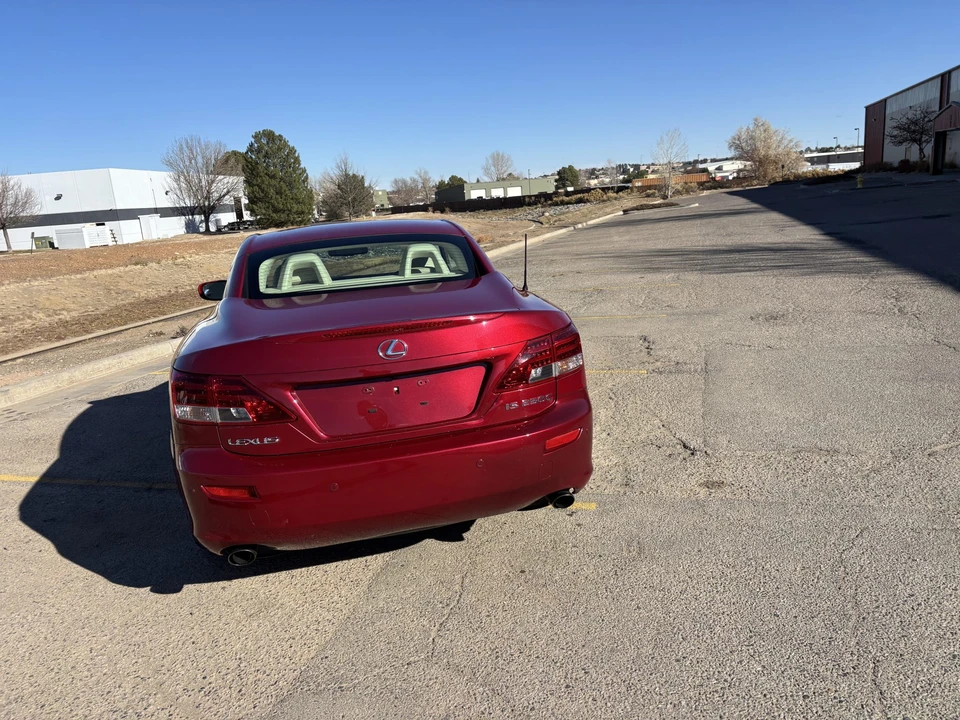 2010 Lexus IS 2nd Gen - Image 11 of 31