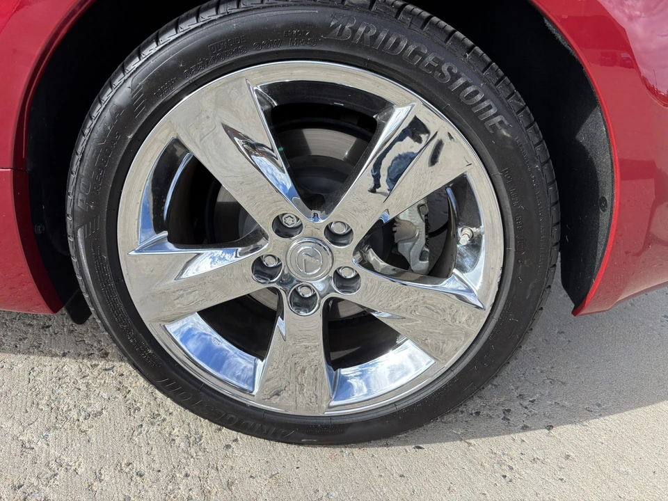 2010 Lexus IS 2nd Gen - Image 26 of 31