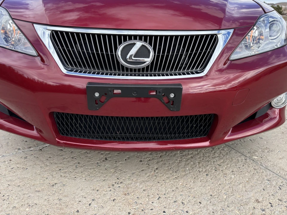 2010 Lexus IS 2nd Gen - Image 18 of 31
