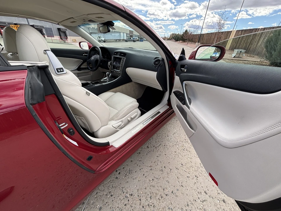 2010 Lexus IS 2nd Gen - Image 31 of 31