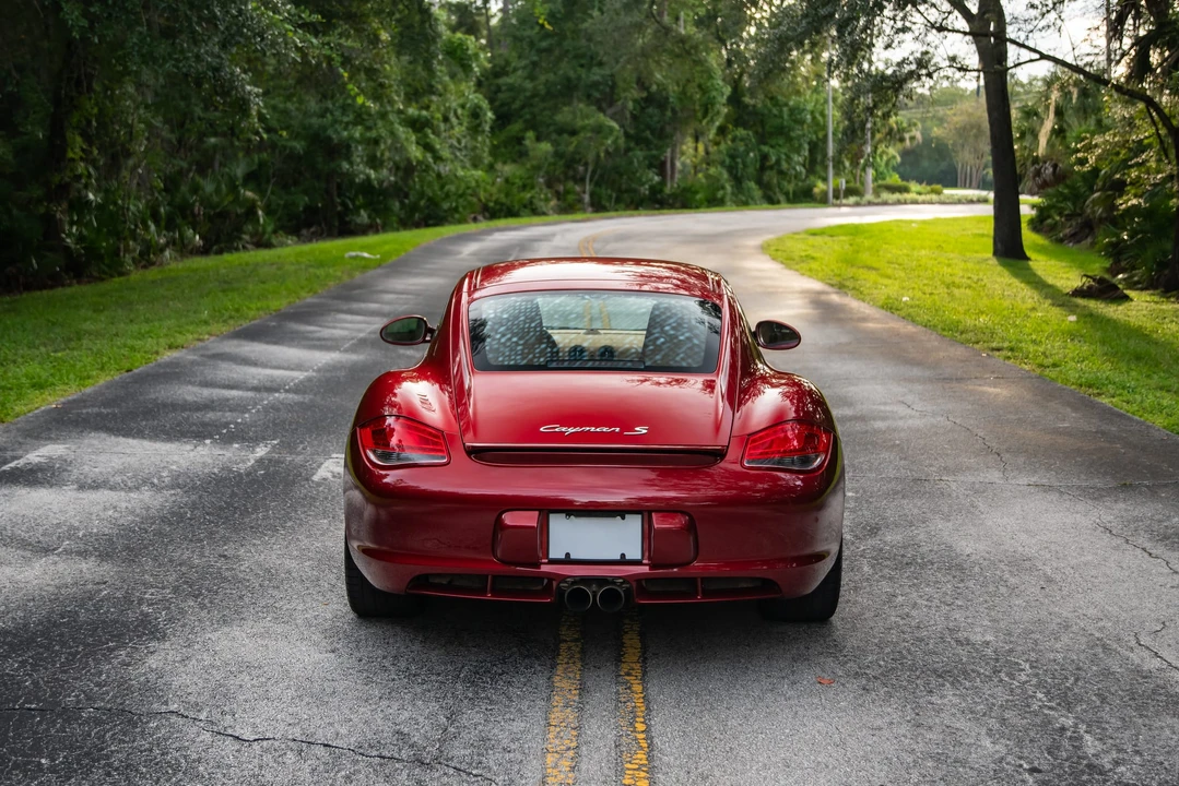 2010 Porsche 987 Cayman - Image 12 of 31