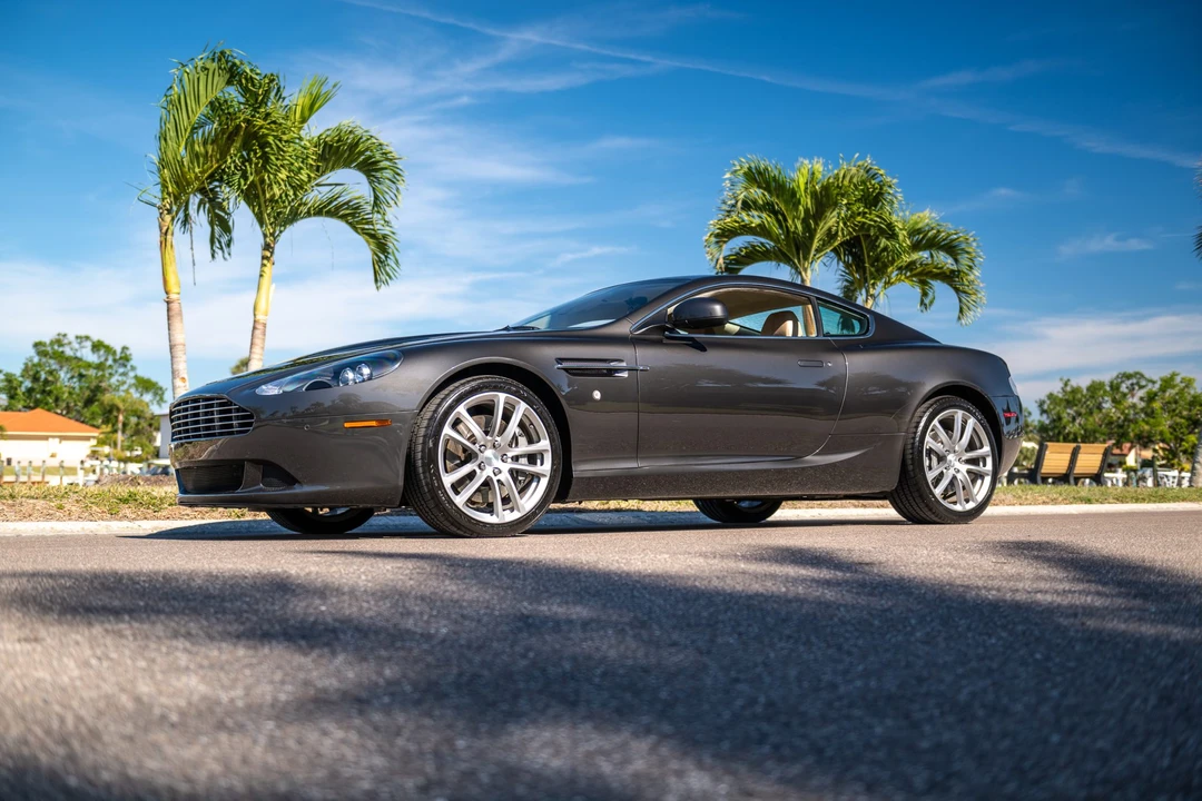 2011 Aston Martin DB9 - Image 31 of 31