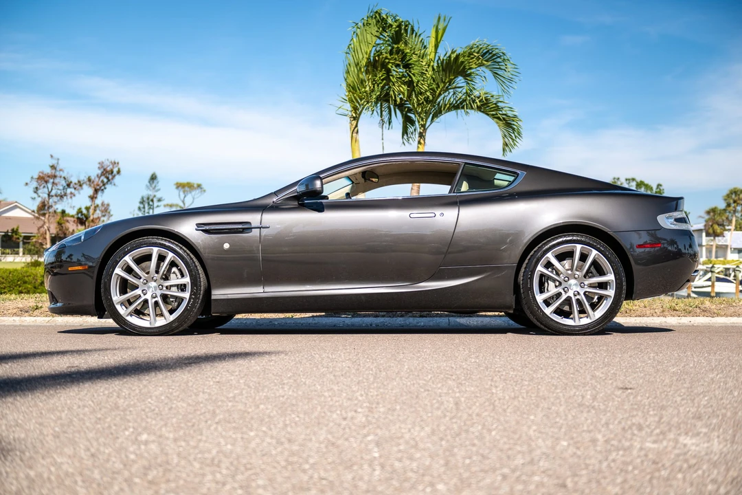 2011 Aston Martin DB9 - Image 29 of 31