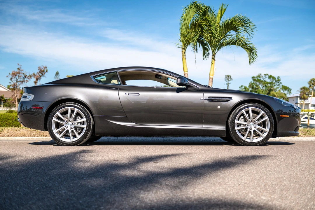 2011 Aston Martin DB9 - Image 18 of 31