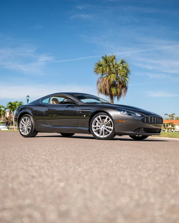 2011 Aston Martin DB9 - Image 14 of 31