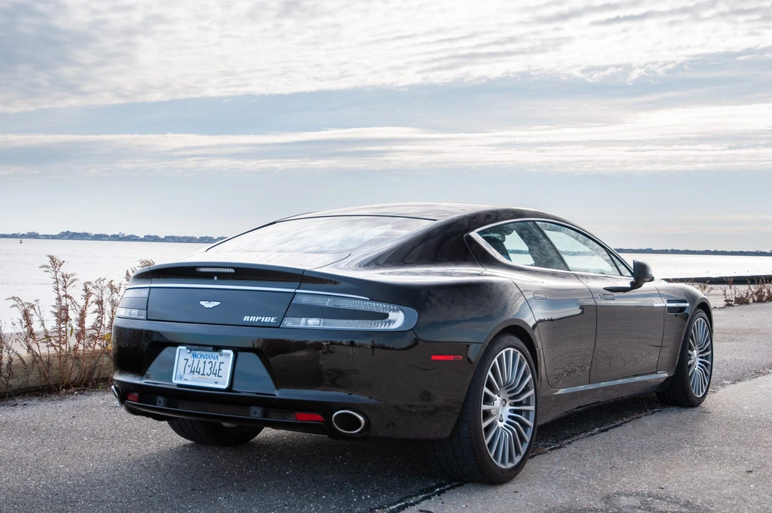 2011 Aston Martin Rapide - Image 10 of 31