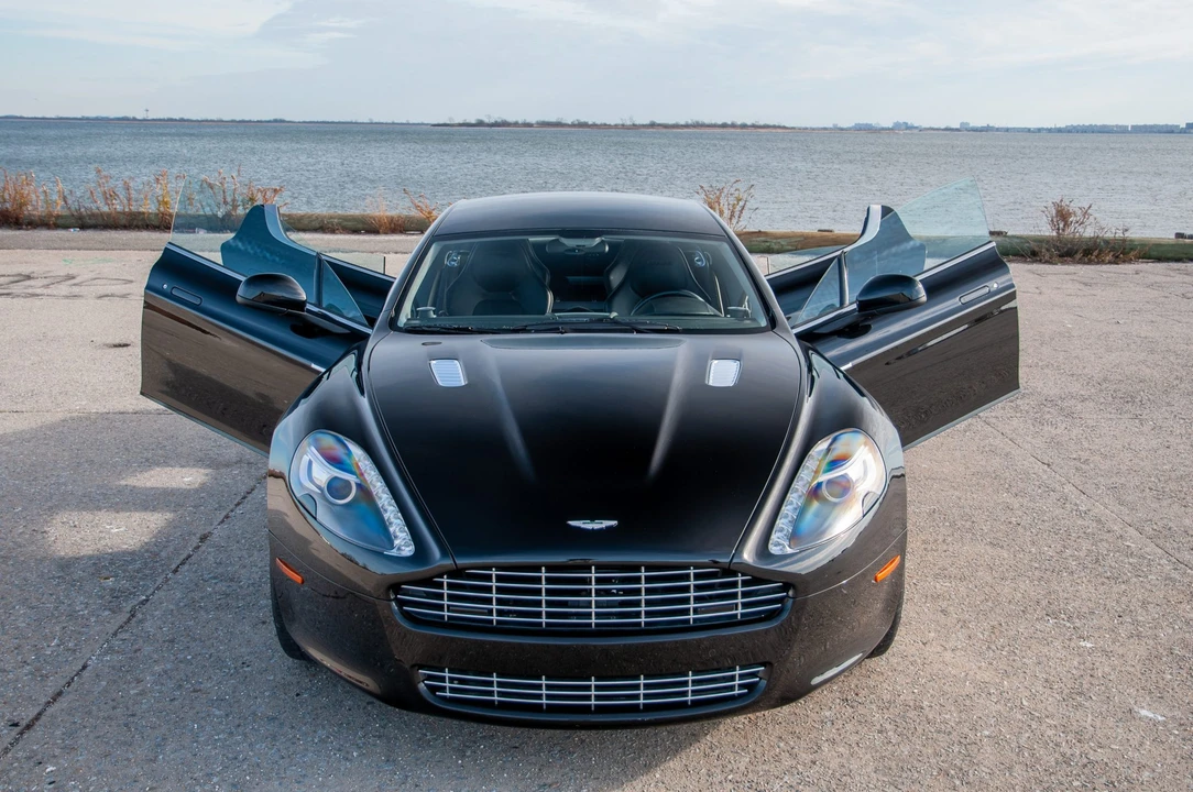 2011 Aston Martin Rapide - Image 19 of 31